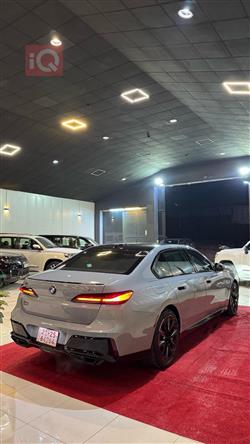 بي ام دبليو الفئة 7